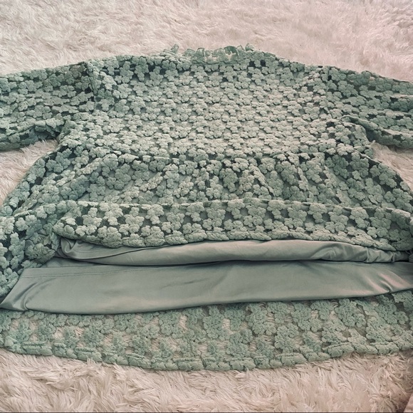 Marc Nee York  fully lined lime green XS lace short sleeve top - Picture 6 of 7